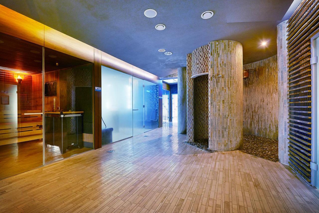 Ultra Premiere By Zdrojowa Apartment Kolobrzeg Luaran gambar